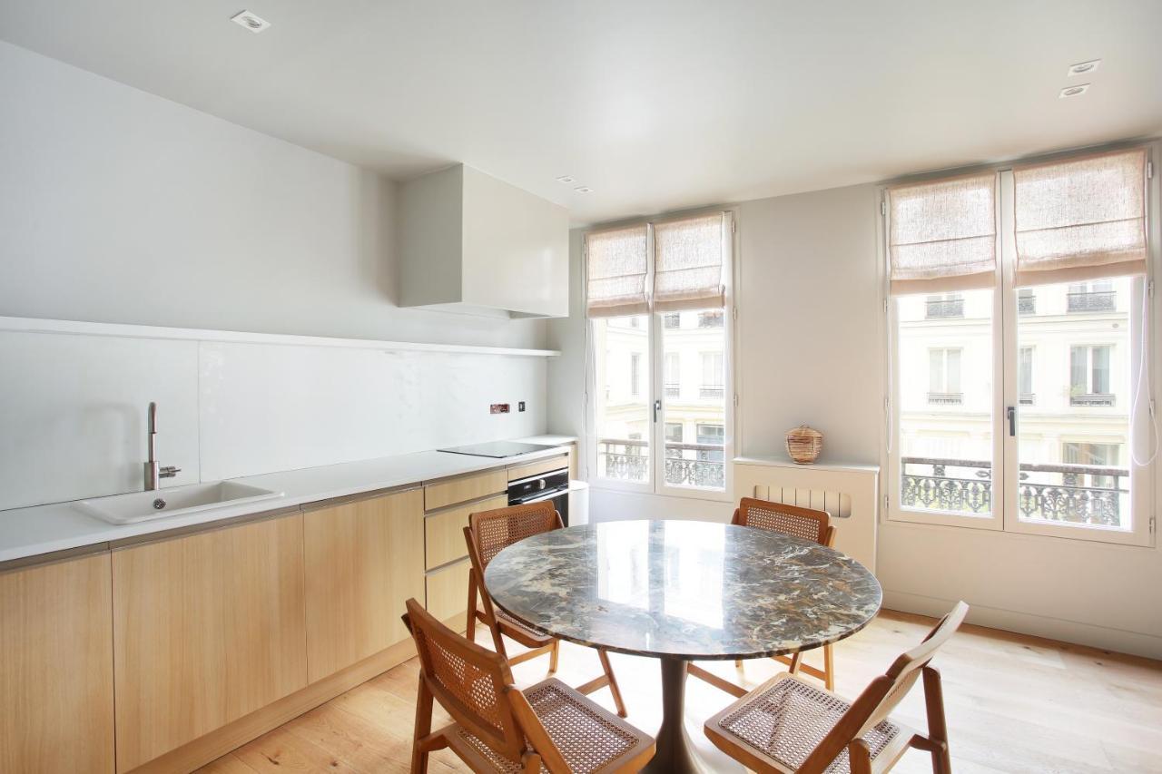 Residence In The Center Of Paris By Studio Prestige ภายนอก รูปภาพ