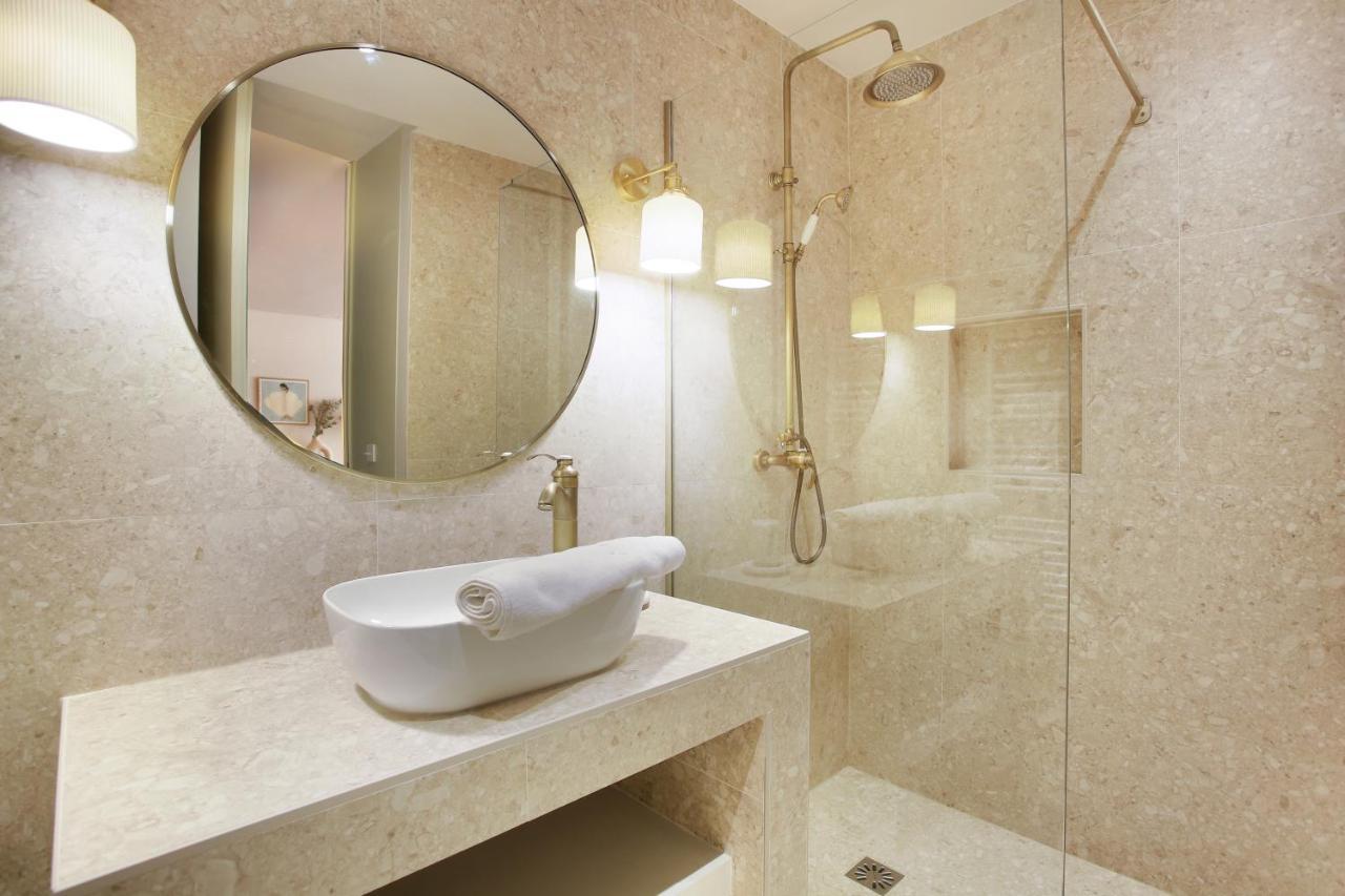 Residence In The Center Of Paris By Studio Prestige ภายนอก รูปภาพ